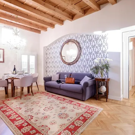 Boutique Al Chiostro De San Salvar *